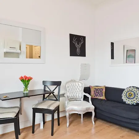 Lovely Self Contained 1-bed In Rathmines Daire Dublin